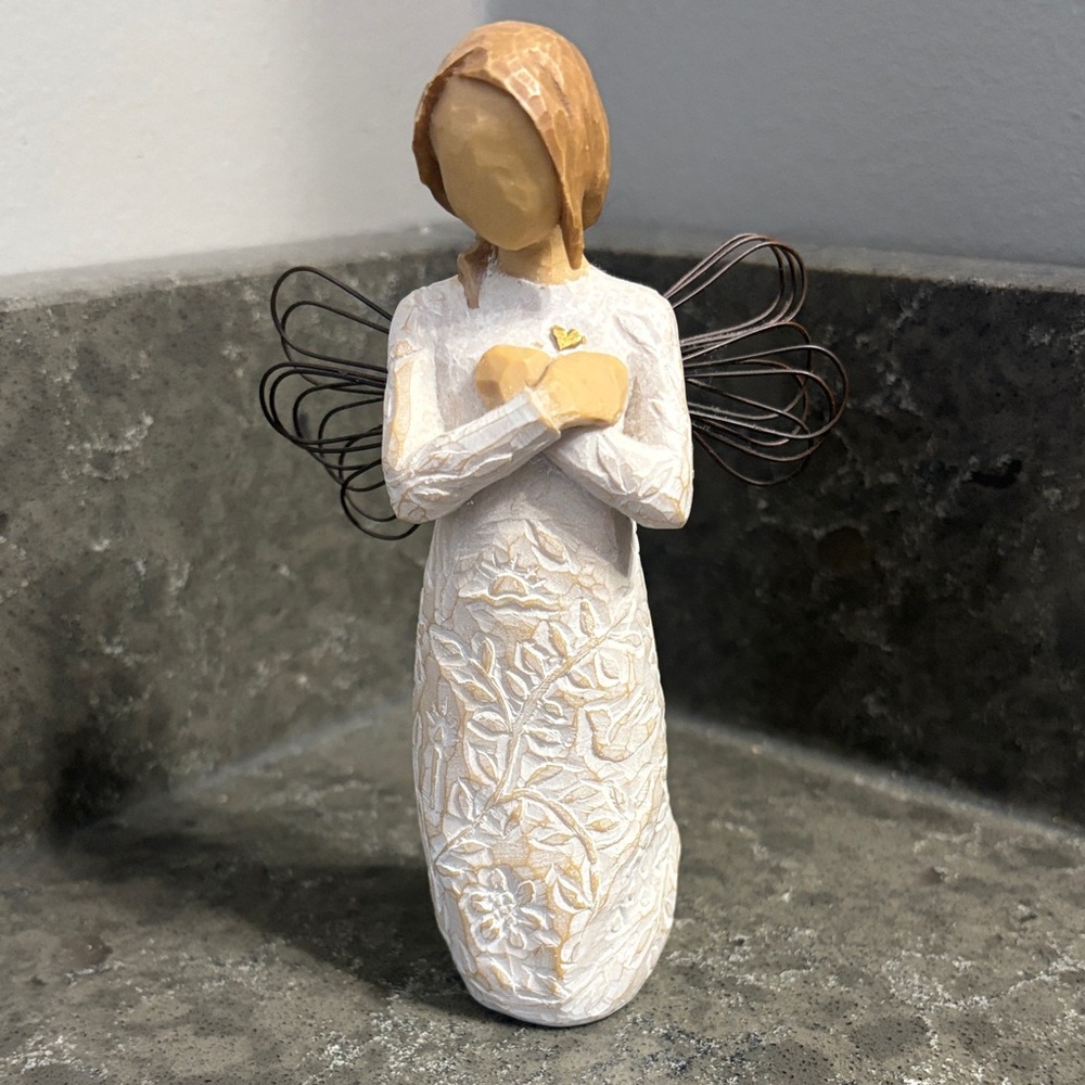 Willow Tree Angel Sculpture - Rememberance